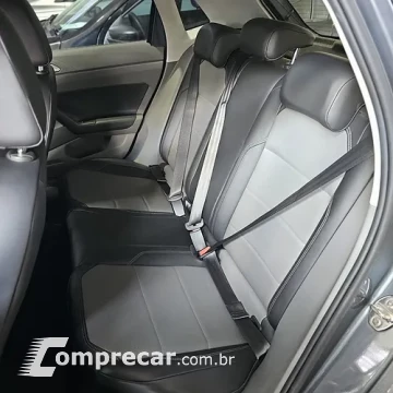 Volkswagen POLO 1.0 200 TSI Comfortline 4 portas