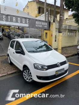 Volkswagen Fox 1.0 Mi Total Flex 8V 5p 4 portas