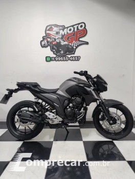 Yamaha FZ25 Fazer 250