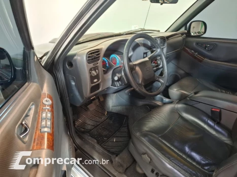 S10 2.4 MPFI Executive 4X2 CD 8V