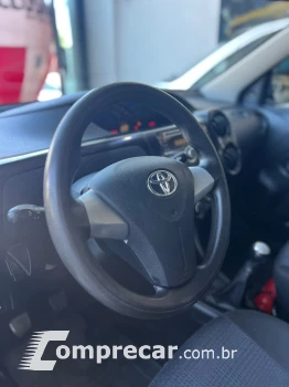 ETIOS X Sedan 1.5 Flex 16V 4p Mec.