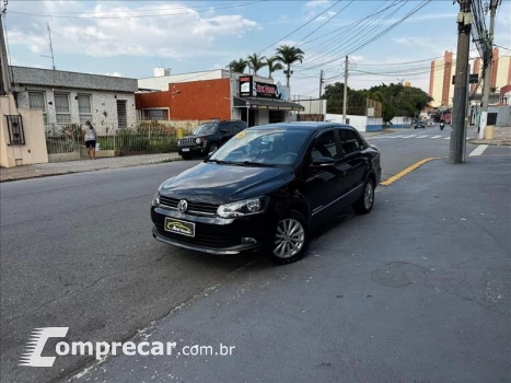 Volkswagen VOYAGE 1.6 MI Comfortline 8V 4 portas