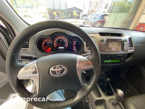 Toyota HILUX 2.7 SRV 4X2 CD 16V FLEX 4P AUTOMÁTICO 4 portas