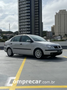 POLO SEDAN 1.6 8V