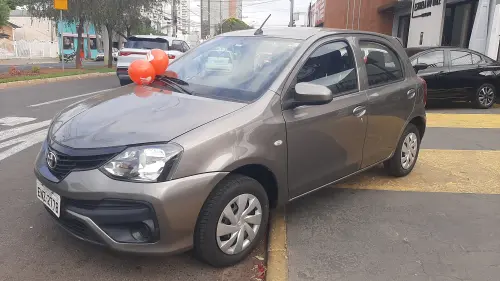 Toyota ETIOS 1.3 X 16V 4 portas