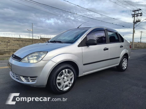 FORD FIESTA 1.6 Rocam Sedan 8V 4 portas