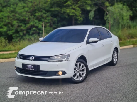 Volkswagen Jetta 2.0 Comfortline Tiptronic (Flex) 4 portas